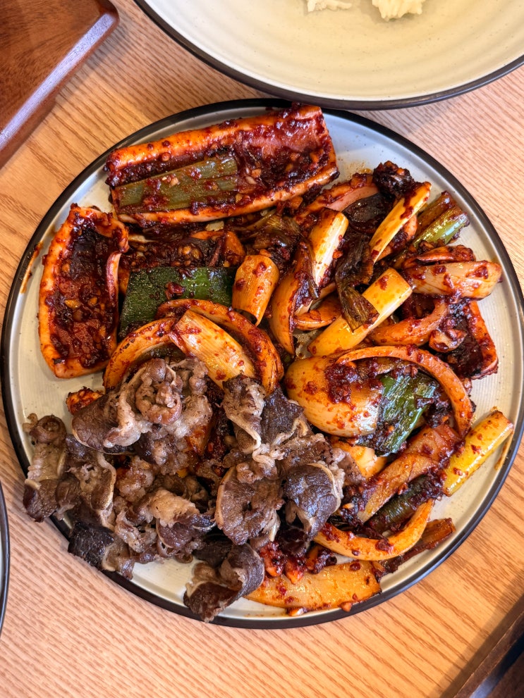  구미 산동 맛집 점심메뉴 추천 곳간 12,000원의 행복 직화오징어볶음