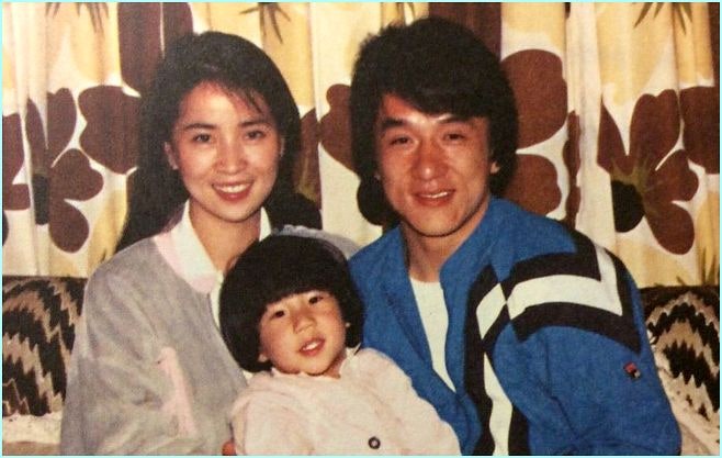 1조 7천억 재산 성룡의 두 얼굴 무료 급식소 줄 선 친딸 충격 근황