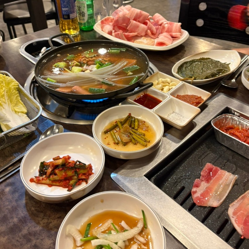 텍사스하우스 부대찌개전문점 사진 5