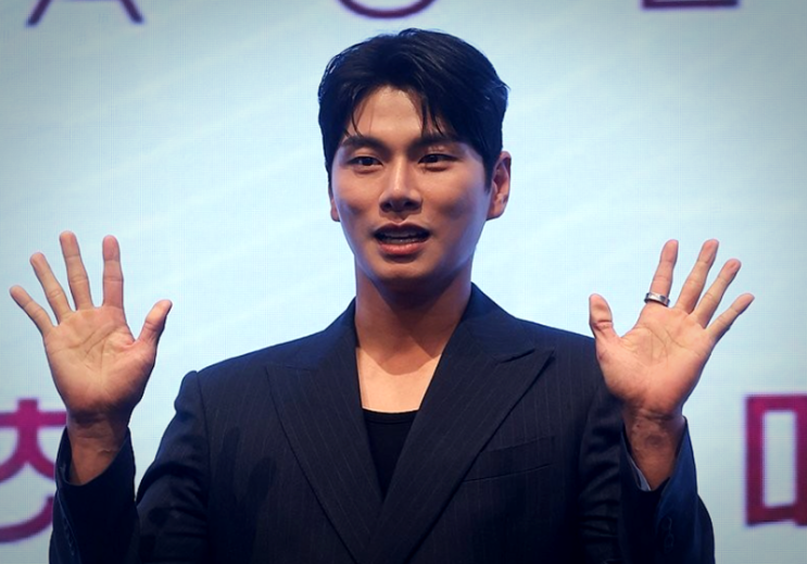  이이경 측, 1인 법인 세금 추징에 정면 돌파 "고의적 탈루는 절대 없다"