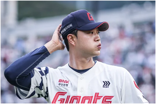 “160km 던지는데”… 윤성빈은 왜 아직도 미완성일까