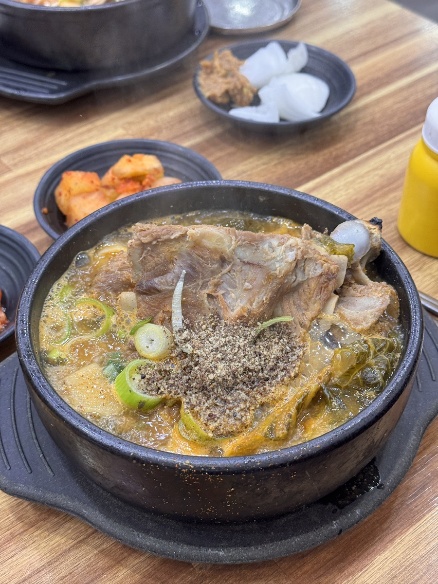 큰맘할매순대국 안산스마트허브점 사진 2