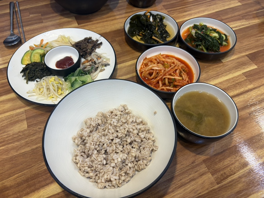장터보리밥쭈꾸미볶음 상동점 사진 4