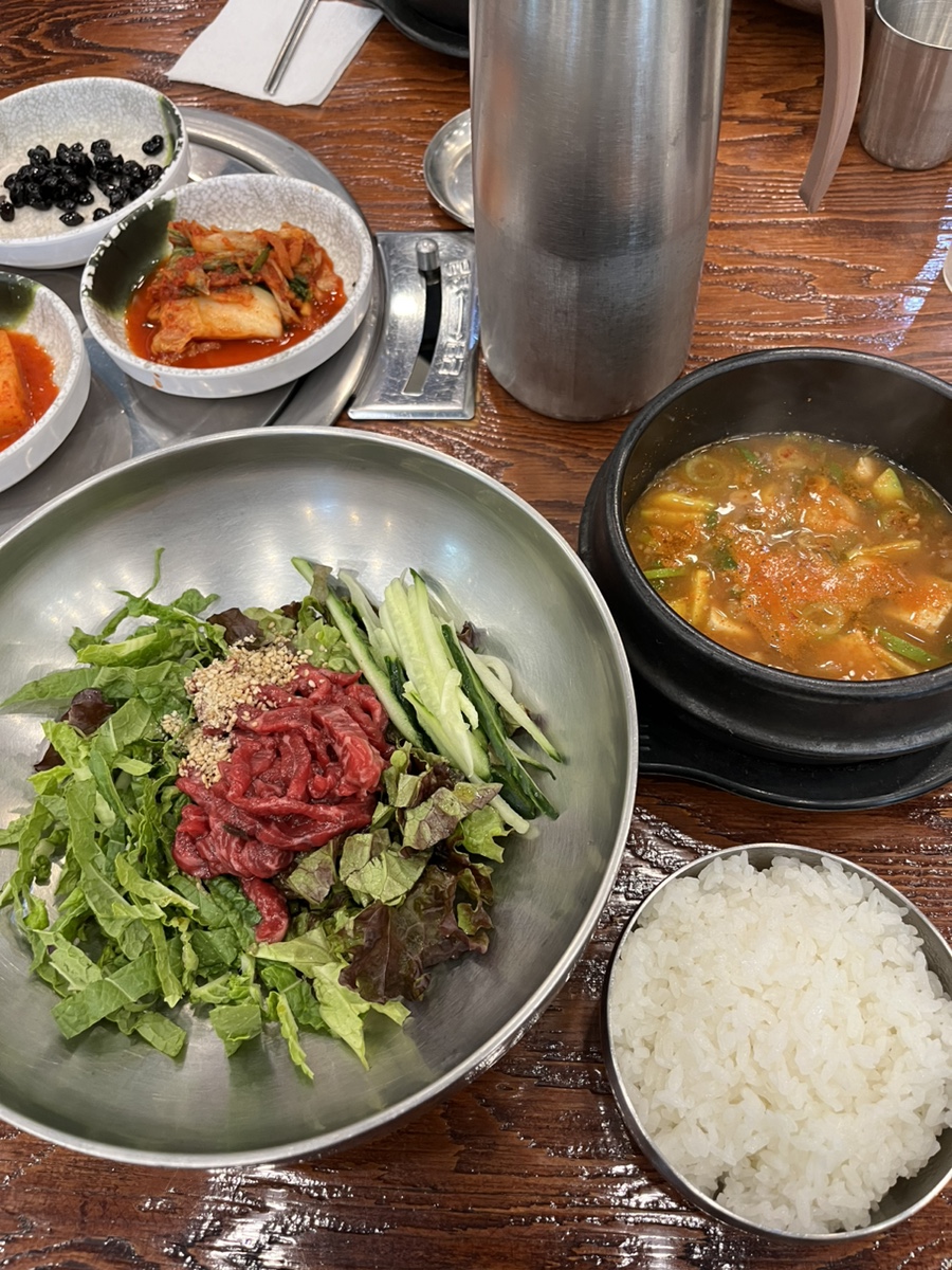 안동황소식육식당 김천혁신점 사진 5