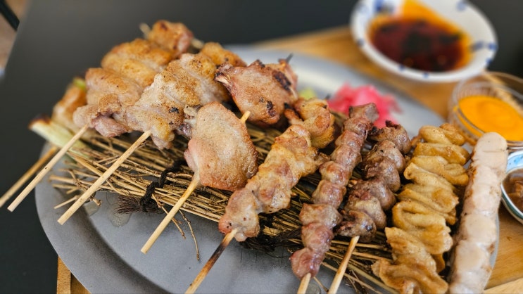  닭고기인데 최상급 한우 수준의 감동적인 맛. 줄어드는게 아까울 정도. 경희대맛집 '야키토리쿠루' 다녀온 찐후기