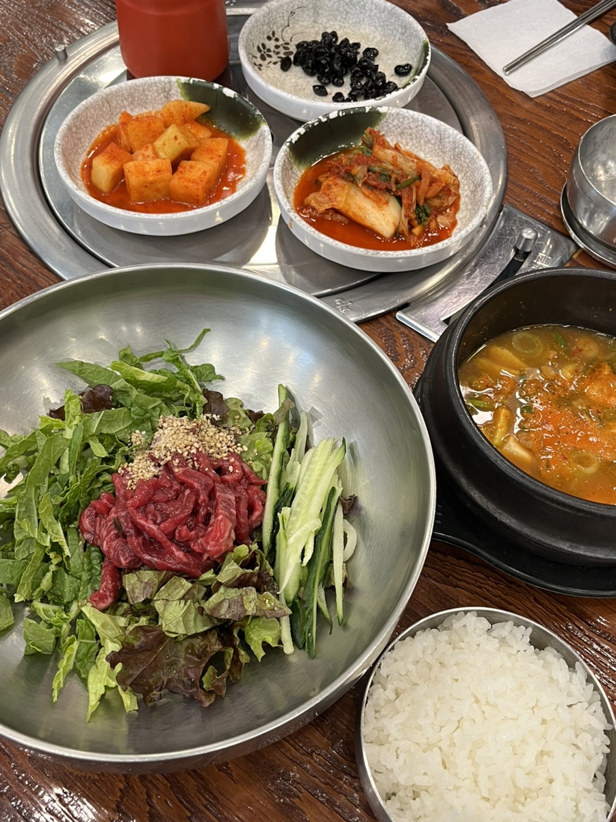안동황소식육식당 김천혁신점 사진 6