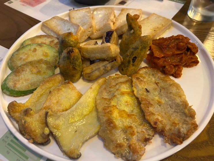  부드러운 막걸리와 모듬전, 청량리역 2차 한식술집 <느린마을양조장 청량리역점>