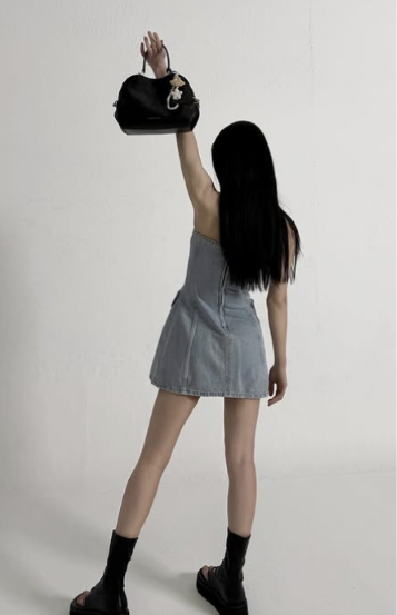 김유정, 이렇게 말랐었나…‘뼈말라’ 뒷모습에 반응 터졌다