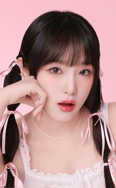최예나 사주 - 엉뚱하고 깜찍한 아이돌