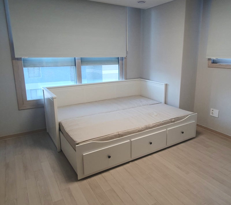 IKEA)이케아 HEMNES 헴네스 침대