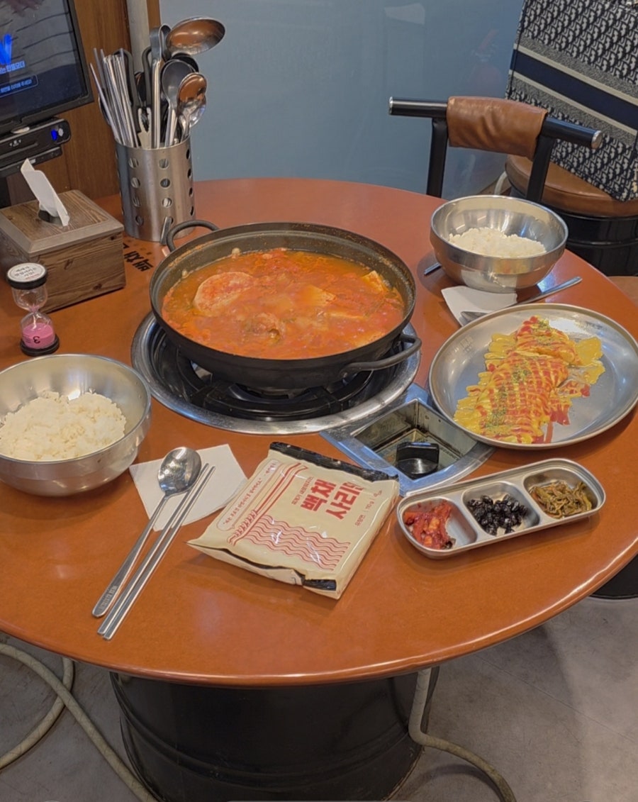 백채김치찌개 시화공단점 사진 6