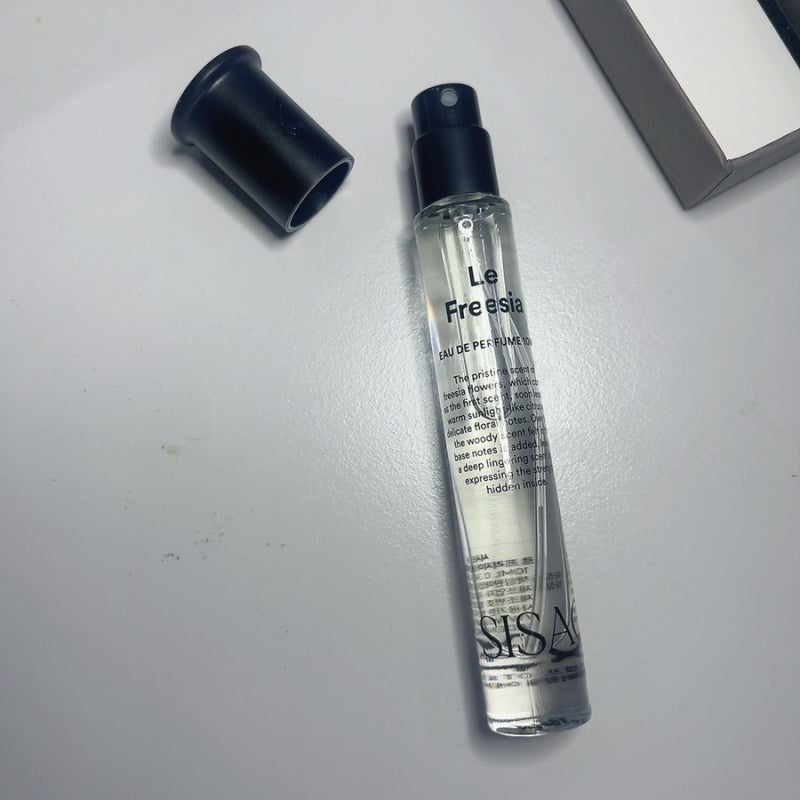 Han So-hee's Perfume: Sisao Le Freesia Floral Scent Review