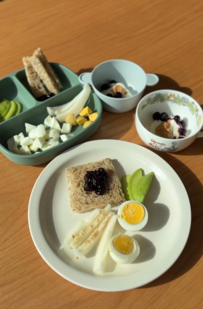 블루베리 콩포트 (with 통밀빵·아보카도 한 상)