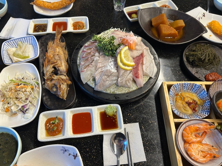  청량리역 근처 스끼다시 많이 주는 횟집맛집 <전시회 제기본점>