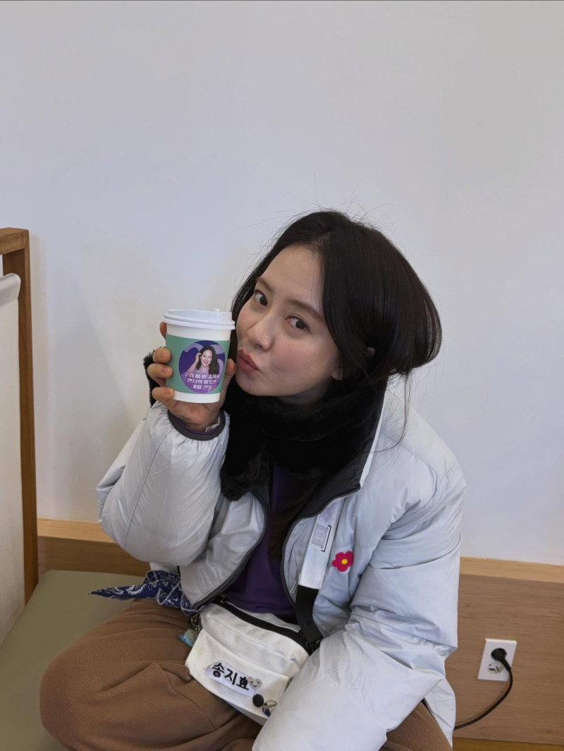 송지효 엄마, 382톤급 여객선 사모님 미모 화제