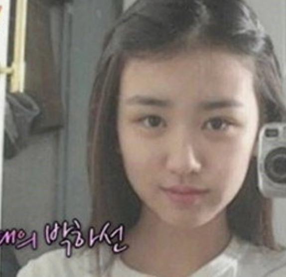 "너무 예뻐서..." 고3때 예쁜 척 한다 욕 먹고 따돌림 당한 여배우의 리즈.jpg