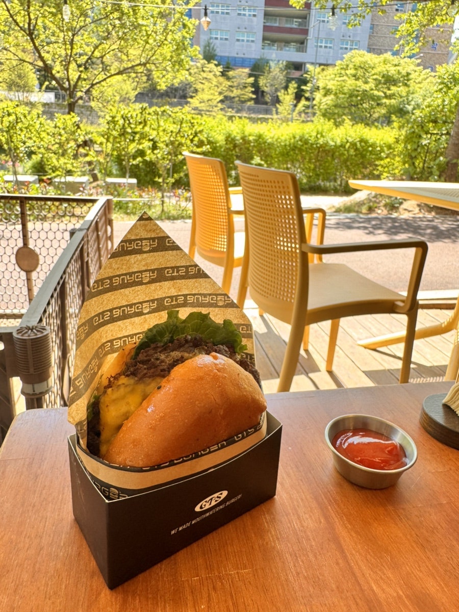 GTS버거 광교카페거리점 사진 2