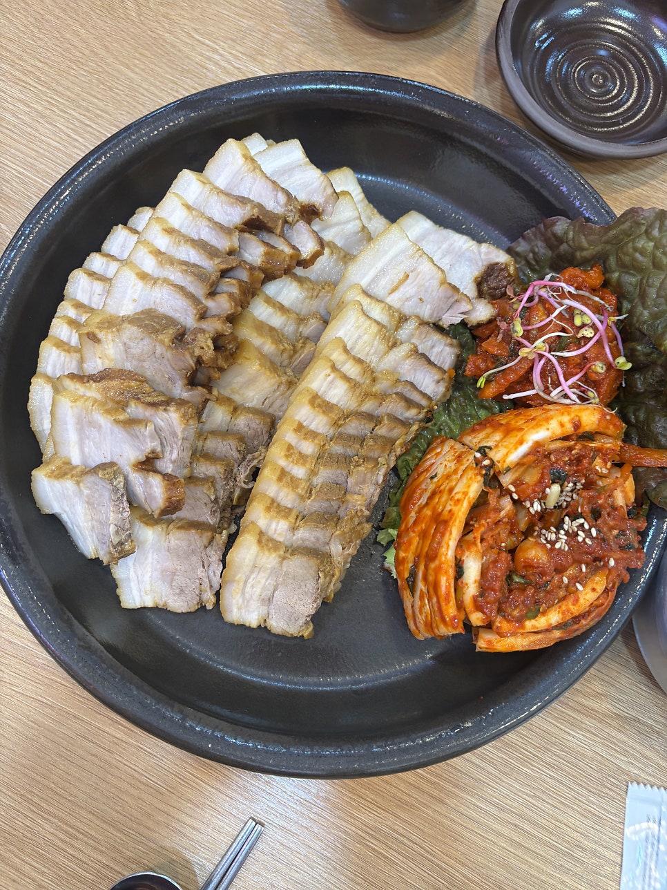 정광석항아리보쌈 학동점 사진 6