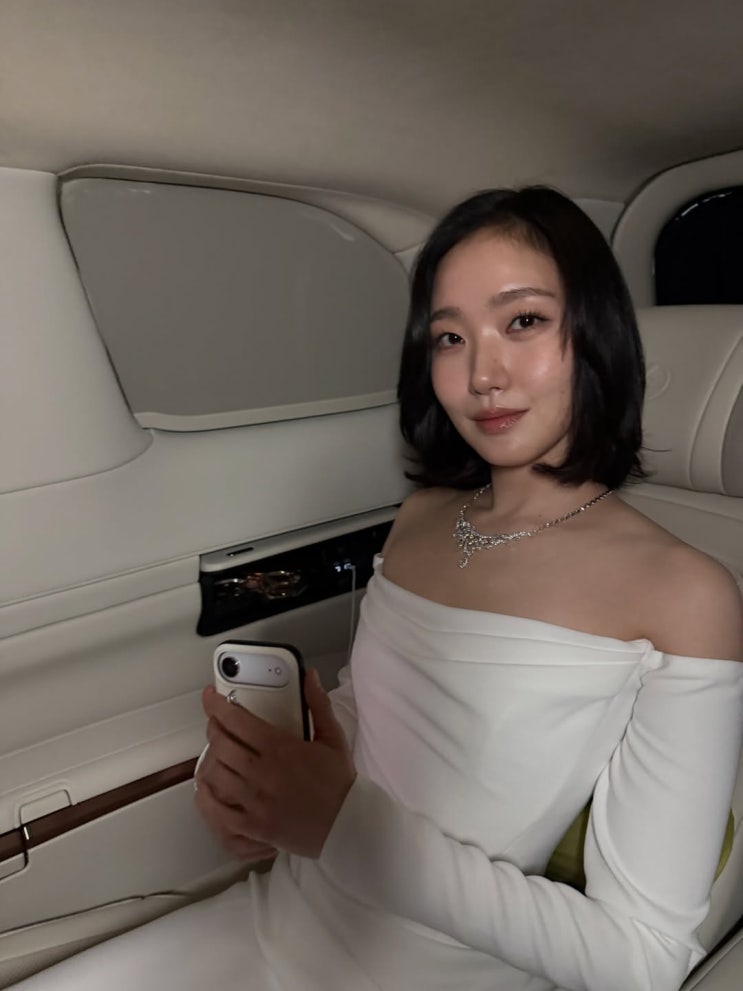  역대급 미모 여배우 단발 스타일로 불리는 김고은, 헤어스타일 완벽 소화