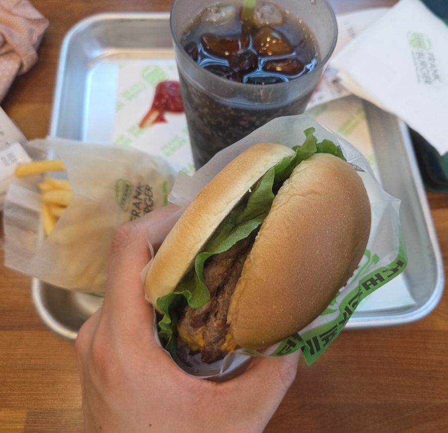 프랭크버거 아현역점 사진 3
