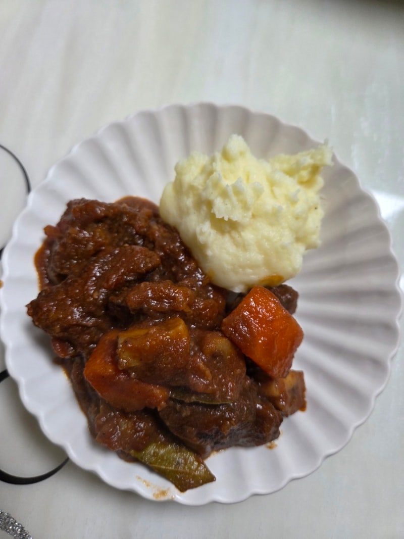 토마토소고기스튜 비프부르기뇽 메쉬포테토 만들기