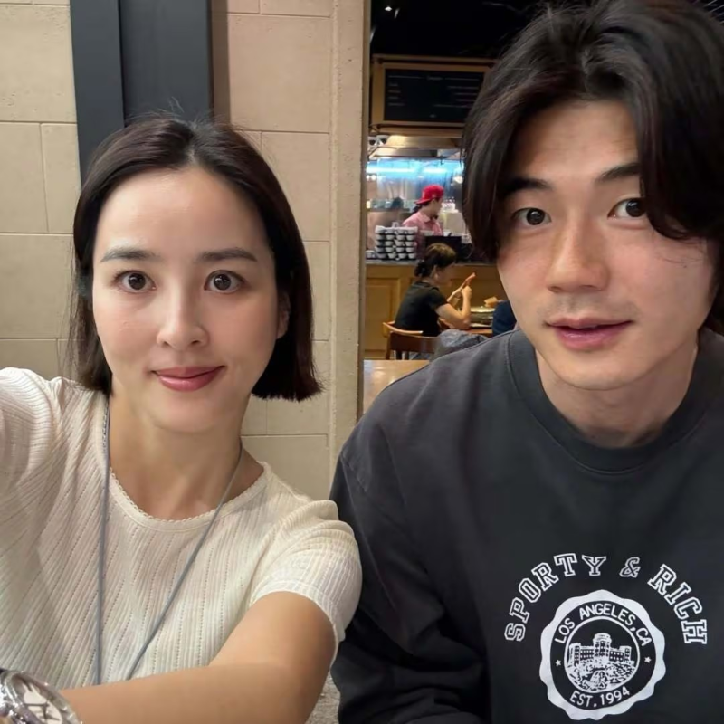 한혜진, ♥기성용과 오랜만에 데이트…딸과 함께 ‘훈훈’ 나들이
