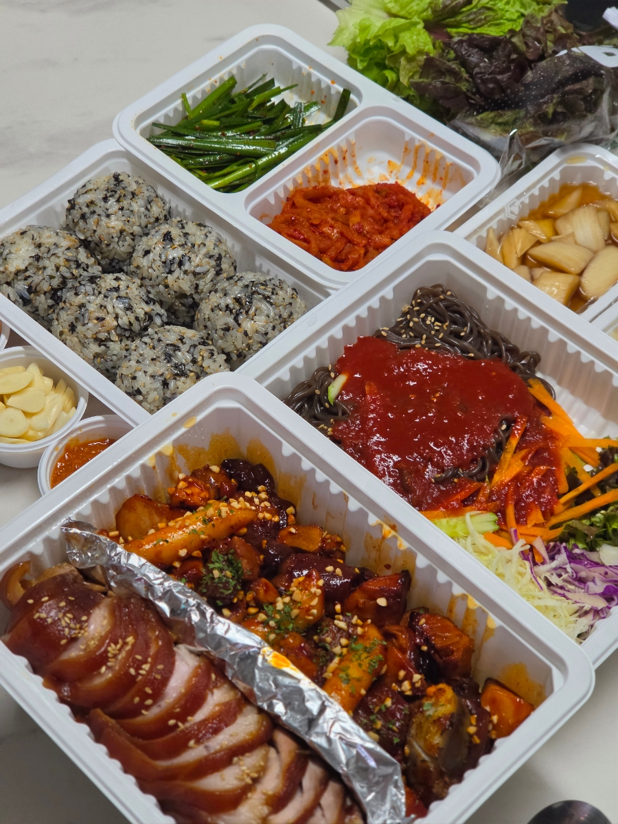 족발야시장 호암점 사진 2