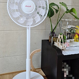 가정용 무선선풍기 사춘기 아들에게 딱 좋은 폴딩팬 신일 무선 BLDC 선풍기