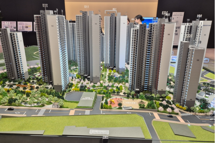 마산 메트로시티 자산 데시앙 분양 분석: 7,055세대 브랜드타운과 파격적 금융 혜택