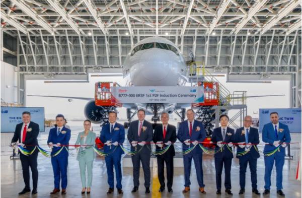 인천공항, 국내 첫 화물기 개조 착수…MRO 시대 연다