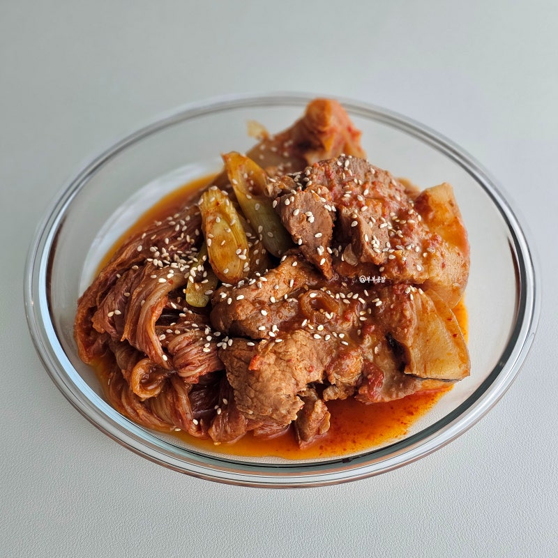 돼지고기 김치찜 레시피 간단 앞다리살 김치찜 만들기