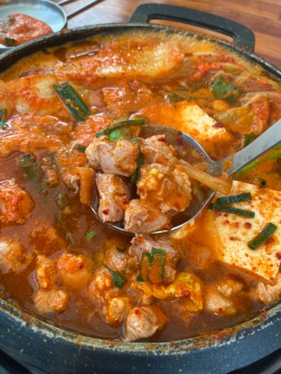 대전 둔산동 맛집 근본김치찌개