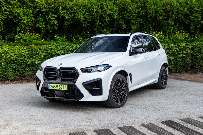 2026 BMW X5M 컴페티션 시승기, 4.4 V8 엔진 품은 제로백 3.9초 고성능 SUV / BMW 딜러추천
