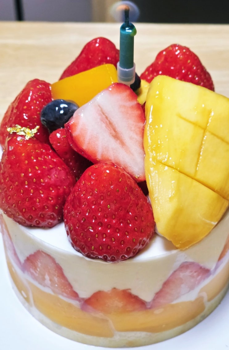  [해운대]딸기와 망고가 가득한 센텀시티역 맛집 케이크 추천 '시즈니크 신세계백화점 센텀시티점'