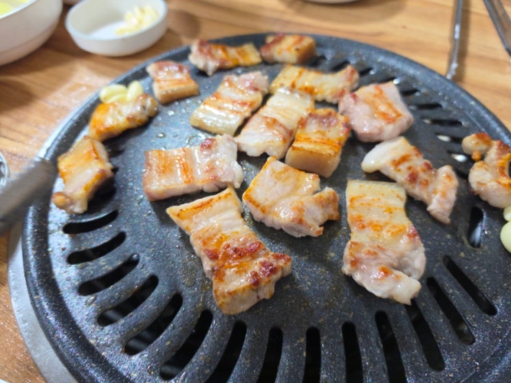  안성 대원갈비 후기｜숙성 생고기와 반찬 맛집, 친구들과 제대로 먹고 온 노포 감성
