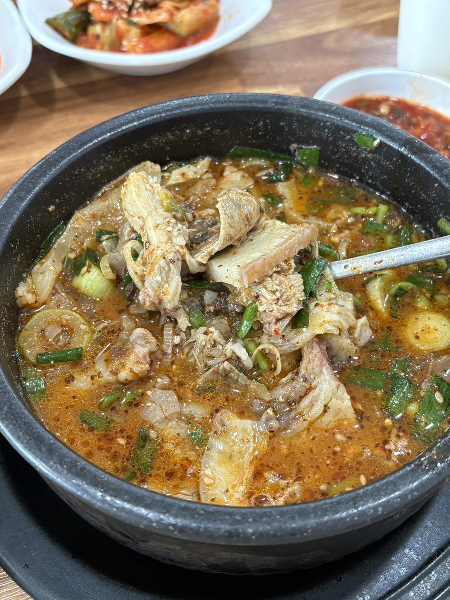 삼촌국밥 사진 1