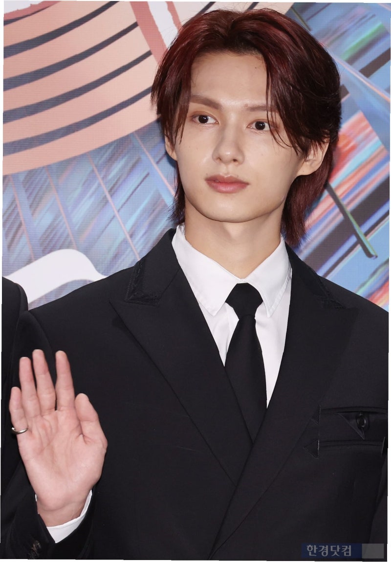 SEVENTEEN Jun溫暖的出境之路…以帥氣外貌擄獲粉絲心
