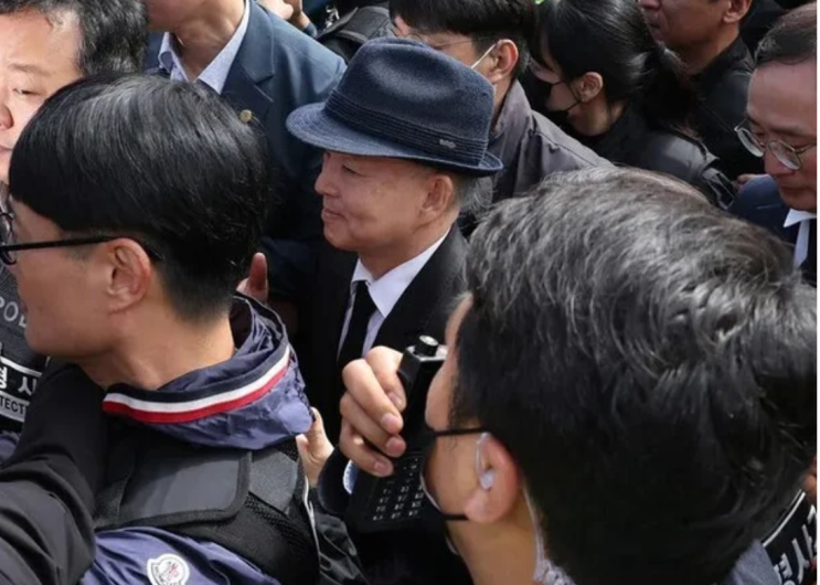 "안전 우려로 선제적 불참"… <b>안창호 인권위원장</b>, 5·18 기념식... 