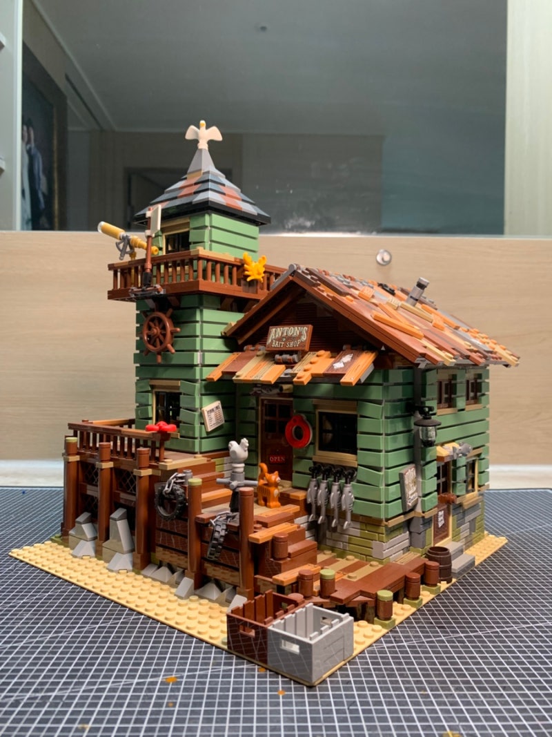 레고 감성 끝판왕, LEGO Ideas Old Fishing Store 21310 리뷰