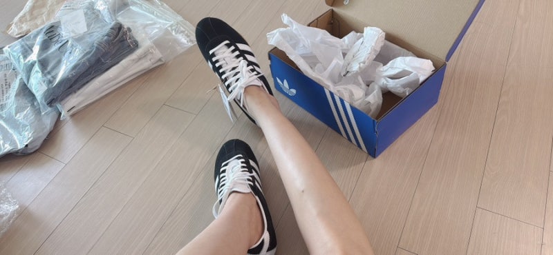아디다스 토쿄 JI0183
