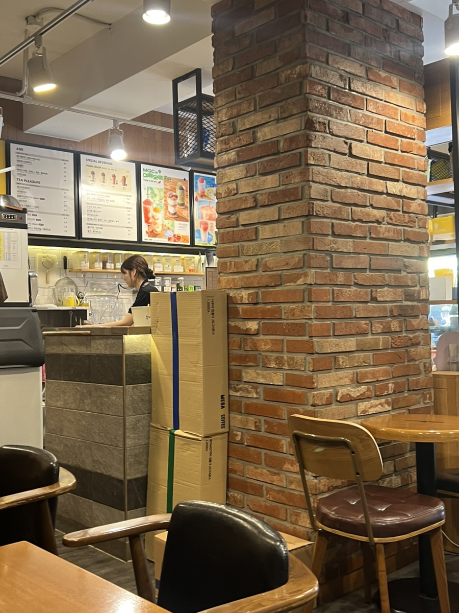 메가MGC커피 신월사거리점 사진 2