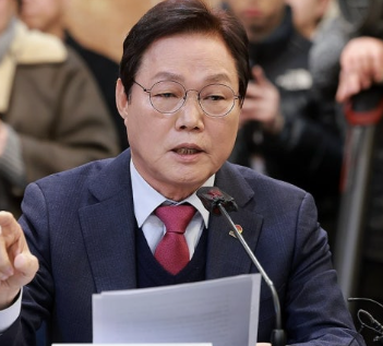 [긴급속보]<b>박완수 경남도지사</b> 재산 19억 8,774만원 공개…예금... 