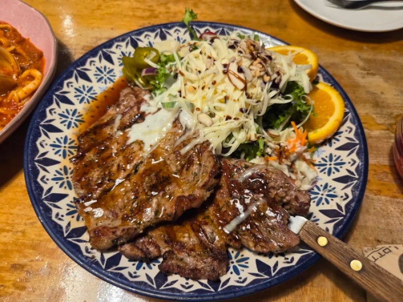 [건대_양식] 배 터지게 먹는 역대급 가성비 맛집 - 로니로티 건대점