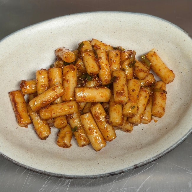 아이 간식 맥주 안주로 딱! 간장 기름 떡볶이 황금 레시피