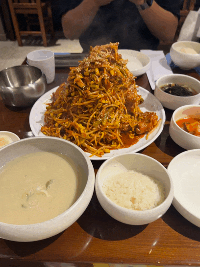  성수동맛집 무구옥 성수점 : 푸짐한 매운 닭찜과 닭곰탕이 예술인 성수역맛집 후기
