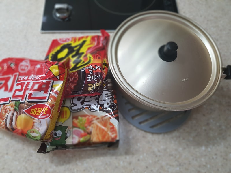 요리할 때 꿀템 다이소 실리콘 조리도구 받침과 냄비 받침대 간단 리뷰