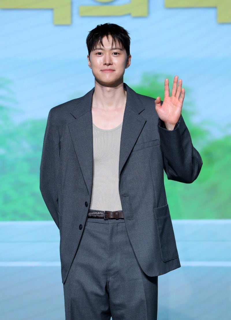 공명 나이 프로필 총정리 배우 활동부터 도영 형제 이야기까지