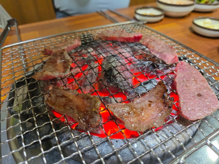  [원주 근본 맛집] 마블링에 기절하고 숯불향에 반하는 한우 근본, '석탑 본점' 솔직 후기! 