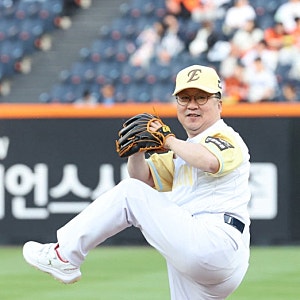 “연 1억 스카이박스 논란” 이장우 대전시장, 한화 새 구장 특혜 의혹 왜 커지고 있나