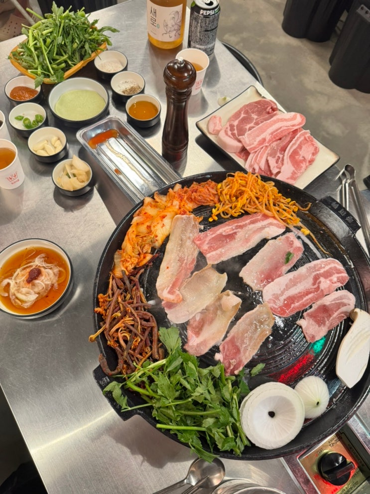  상구네솥뚜껑삼겹살 구의점 | 새벽까지하는 강변역 냉삼 고기집